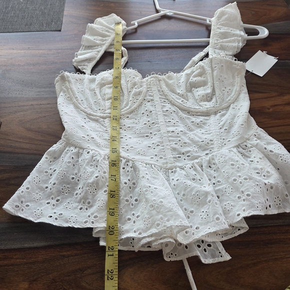 Astr Adorable White Eyelet Ruffle Strap Top Tie Up Back Zipper Boning NWT Med - Picture 4 of 12